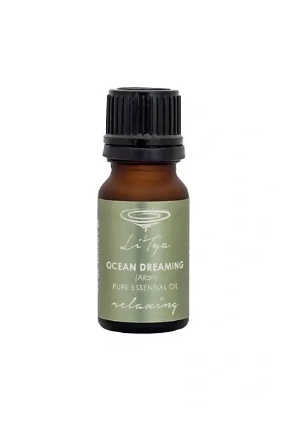 A bottle of essential oil with the label ocean dreaming.